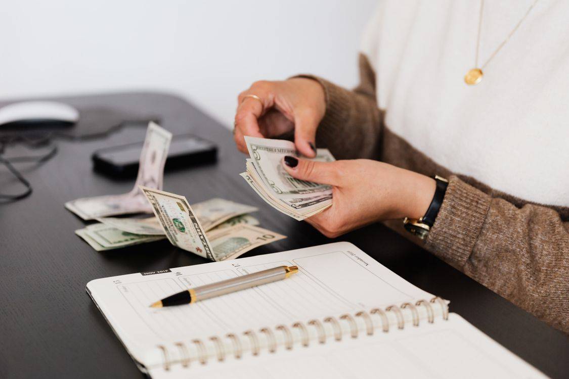 Comparing payroll transfer and payroll outsourcing options